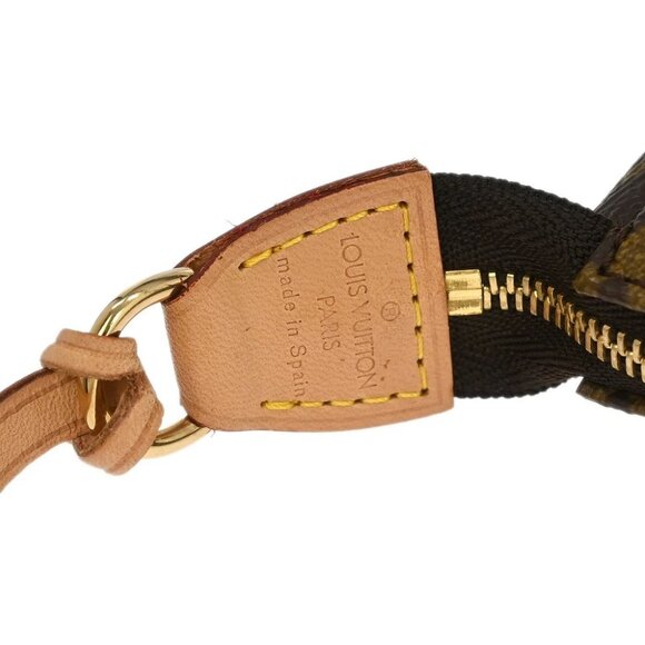 Louis Vuitton Monogram Pochette Accessoires Handbag - Picture 5 of 7